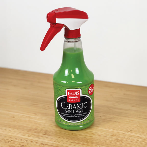 Griot's Garage Ceramic 3 in 1 wax on table with red spray top
